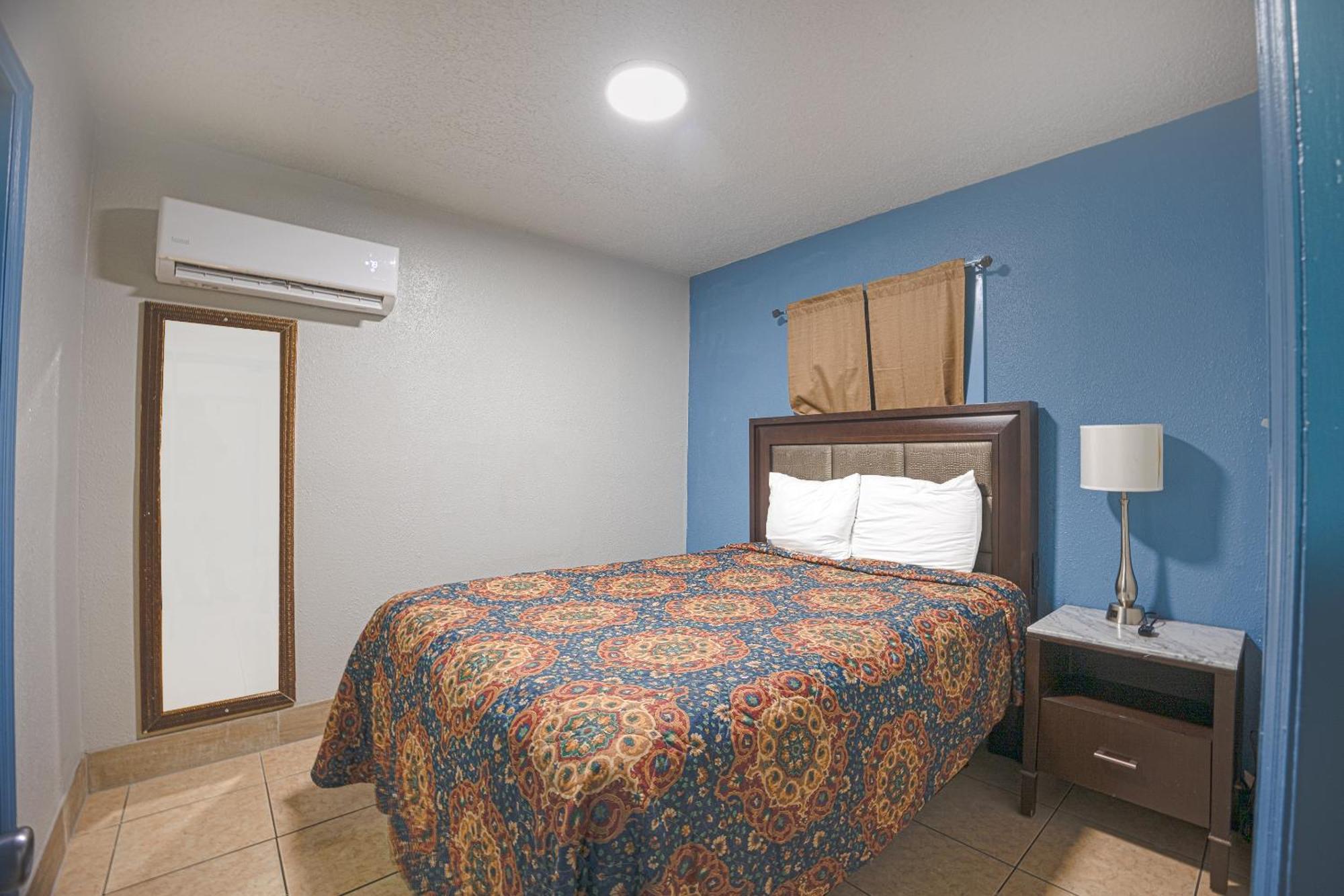 Aladdin Motel By Oyo Merritt Island Exterior photo